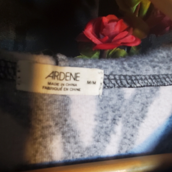 Ardene Tie-Dye pattern oversize soft hoodie size Medium - Picture 5 of 5